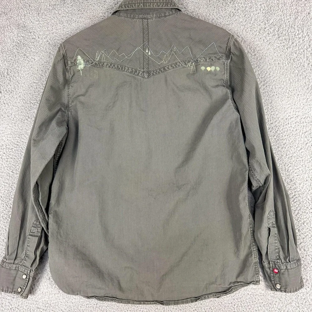 The North Face Shirt Mens Medium Gray Western‎ Snap Mountain Graphic Long Sleeve